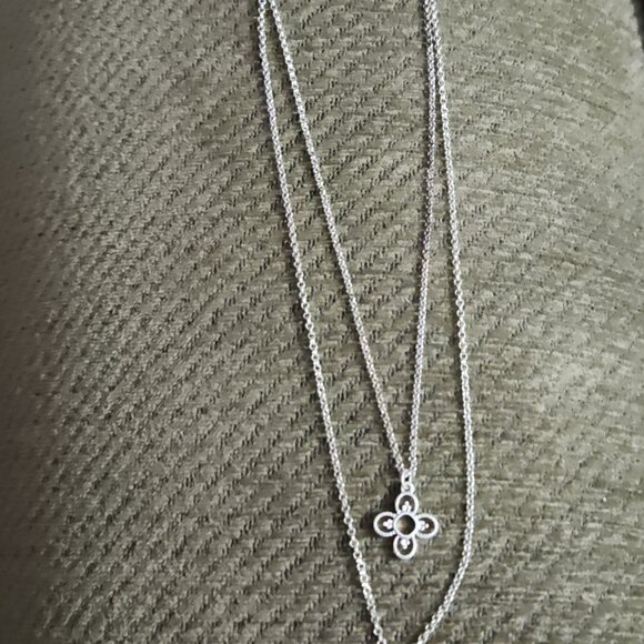 Retro Silver Tone Double Strand Dainty Flower Chain Statement Necklace - Picture 6 of 9